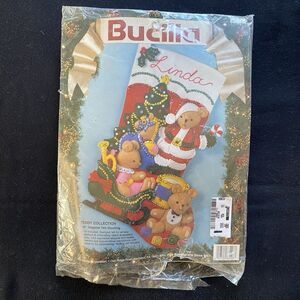 Vintage 1993 18” Bucilla Chock Full of Toys Felt Christmas Stocking Kit M. USA.